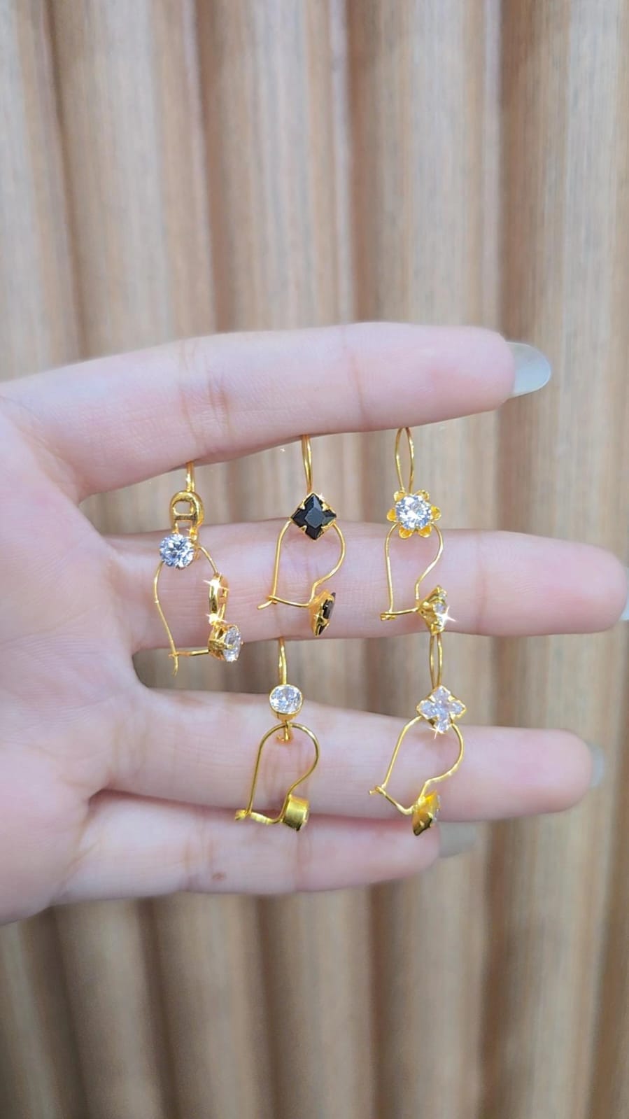 Anting Desi Mata