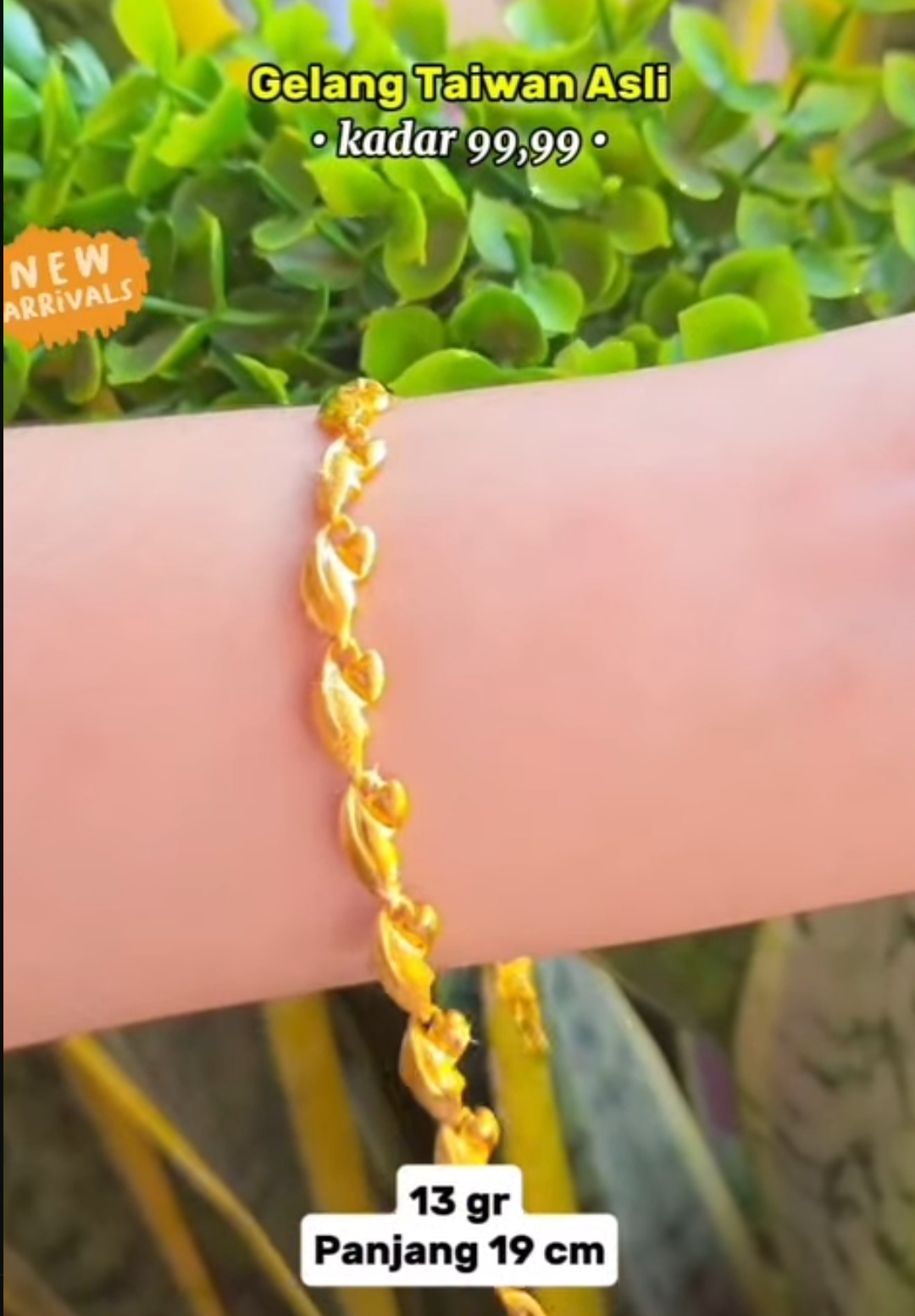 Leafy Glow Bracelet