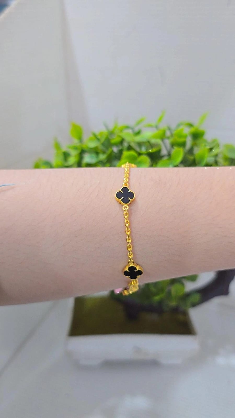 Gelang Vlanklip G24k